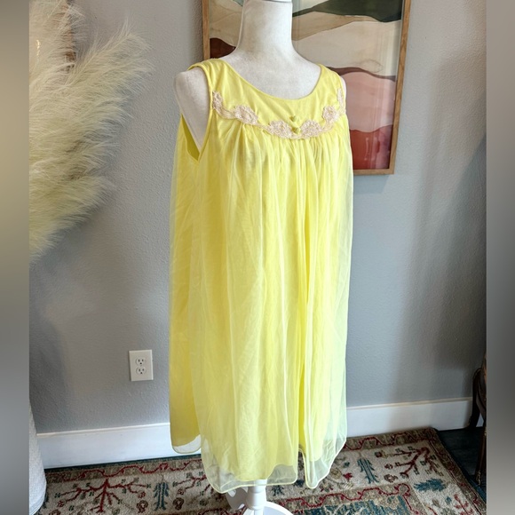 Komar Vintage Yellow Babydoll Nightgown - Picture 2 of 8